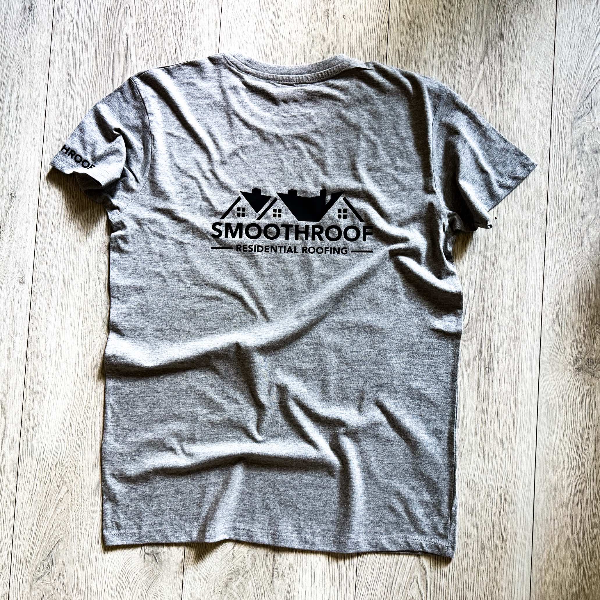=custom-workwear-uk Custom Workwear for the Smooth Roof Team – branded company T-shirts supplied by Logo Printing